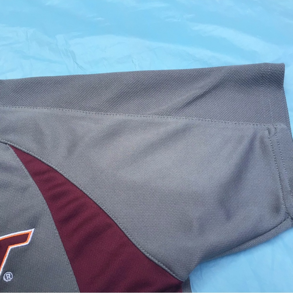 Two Men’s VT Hokies Tops Size Small In EUC! - Picture 10 of 16
